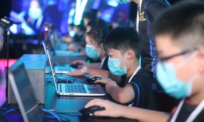 Participating students were fully immersed in the online game to compete for the prizes.